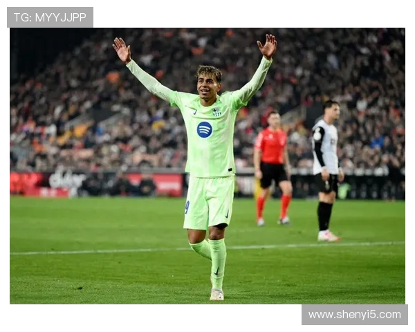 费兰因身体不适暂未参加巴萨合练弗里克密切关注其恢复情况