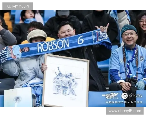 前大连英博外援罗伯森退役后成功转型为体育经纪人助力新星崛起